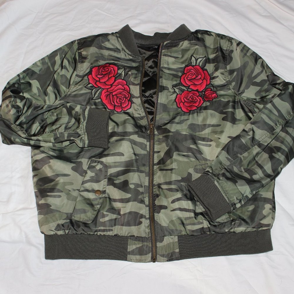 Camo w/Rose detail bomber jasket